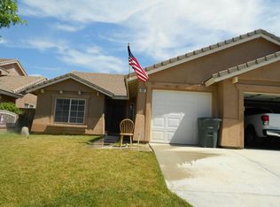 3367 Desert Cloud Ave, Rosamond, CA 93560