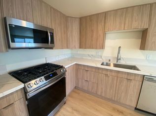 410 Huntington St #D, Huntington Beach, CA 92648