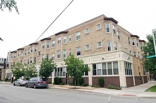 2nd image of 1114 W Leland Ave APT 2B