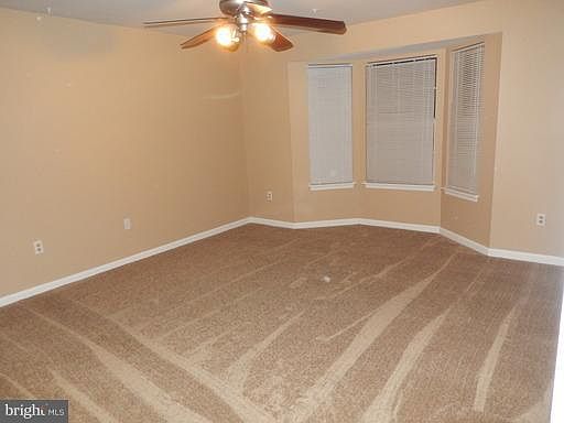 5th image of 9816 Lake Pointe Ct APT 203