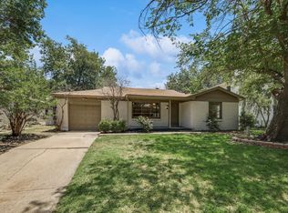 2821 Raton Dr, Fort Worth, TX 76116