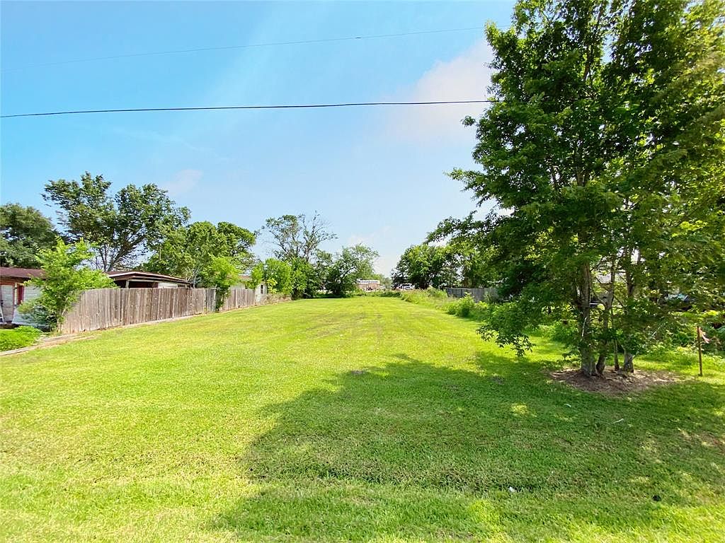 145 W Jackson St, West Columbia, TX 77486 Zillow