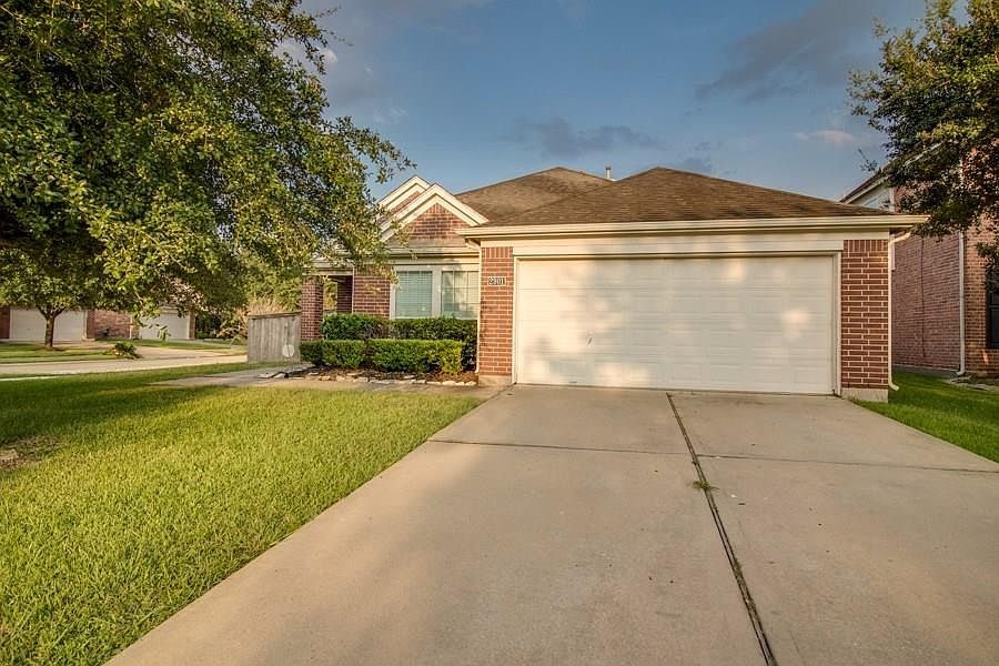 1st image of 2901 Plum Lake Dr
