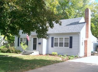 210 Linden Ave, Vermillion, SD 57069