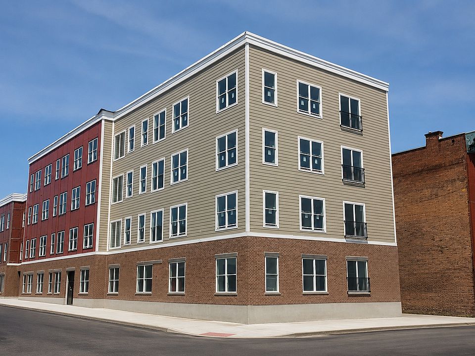 1st image of 27 White St #101