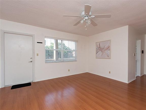 4th image of 6200 NE 22nd Way APT 204