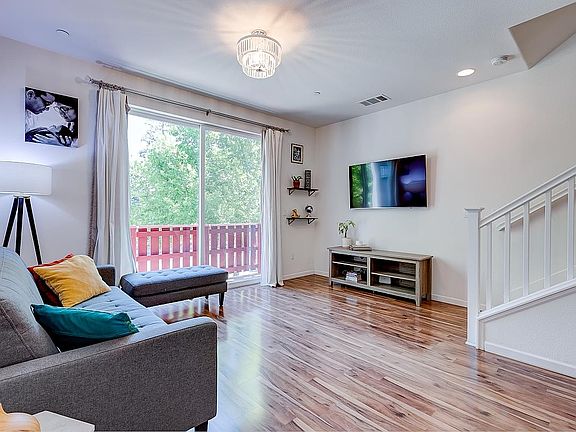 4th image of 5557 Great Oaks Pkwy #Py