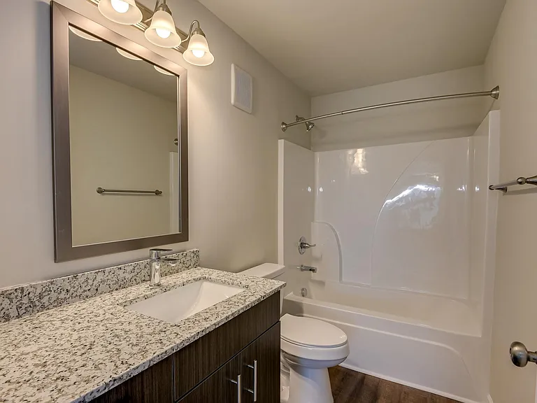 Woodberry Apartments — Photo 23