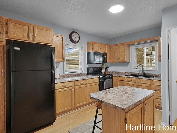 2nd image of 836 Arianna St NW
