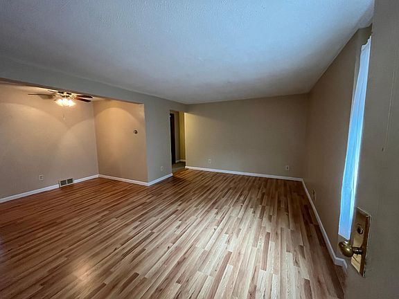 2nd image of 145 Chestnut St APT A2