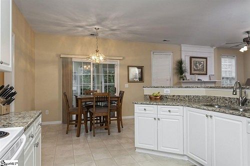 3rd image of 111 Whiffletree Dr