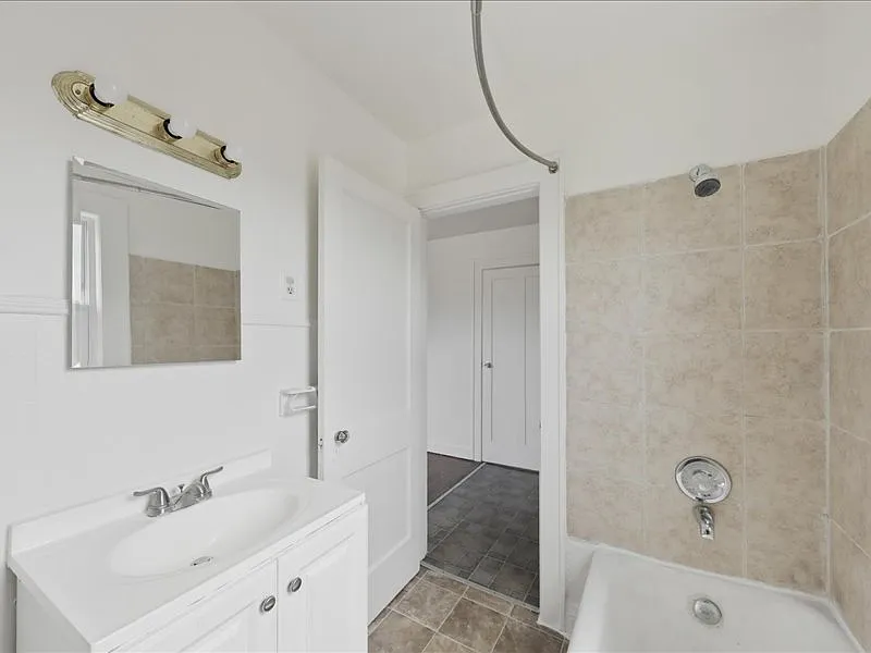 1 bed, 800 sqft, $750 — Photo 4