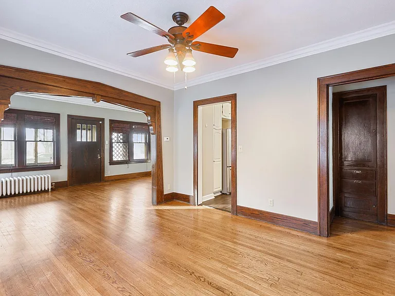 1377 Jefferson Ave — Photo 12
