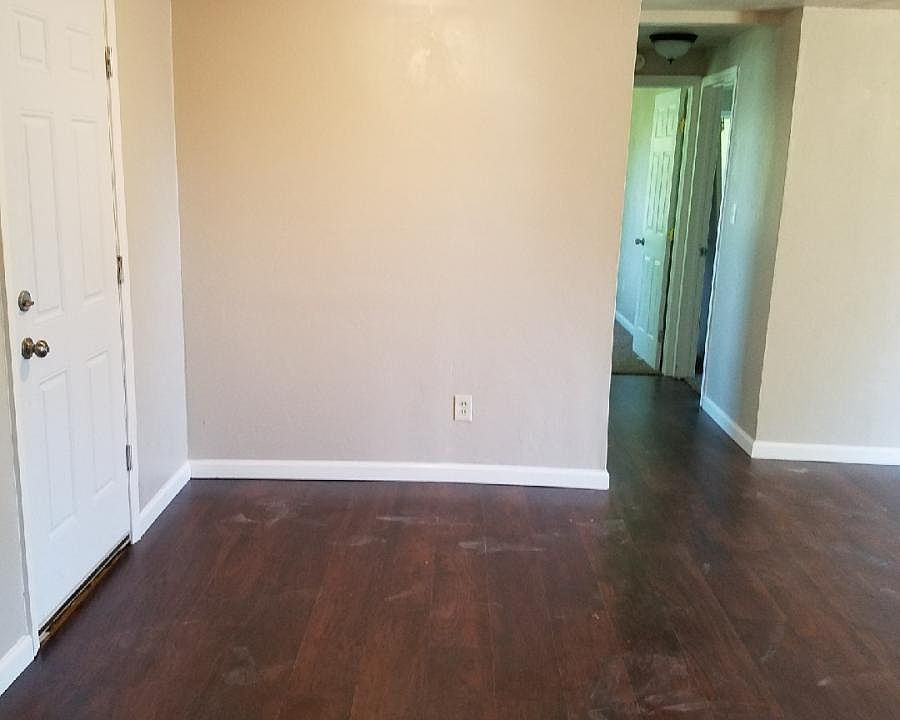 1st image of 3705 Mallard Dr