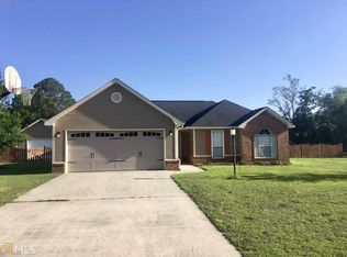 105 Quail Hollow Dr, Warner Robins, GA 31088