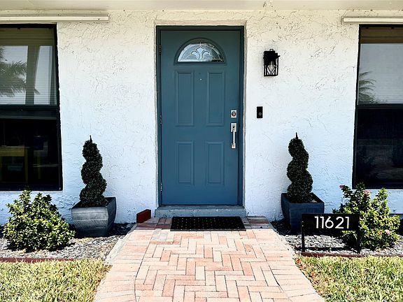 2nd image of 11621 NW 32nd Manor