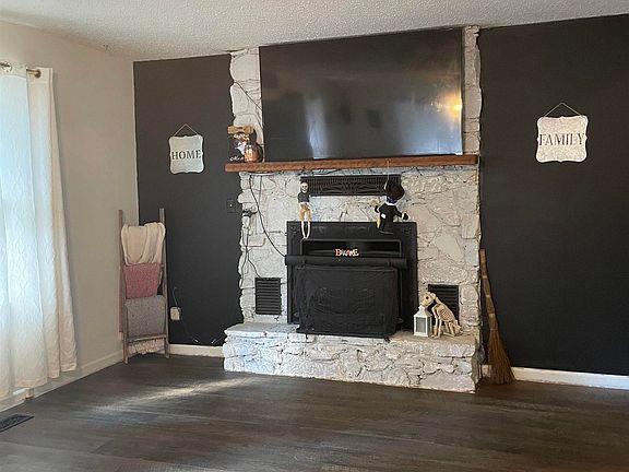 4th image of 506 Pavilion Ln