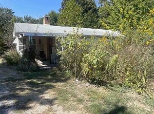 885 Old Hwy #51, Makanda, IL 62958