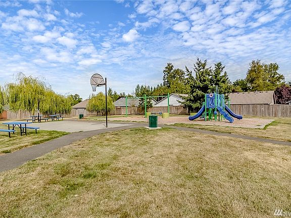 2nd image of 6419 105th Pl NE
