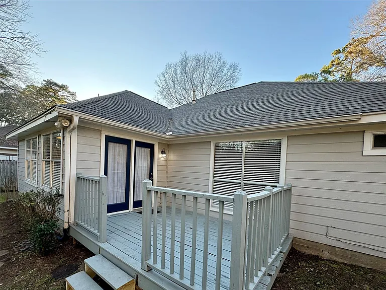4006 Hunnington Dr — Photo 12
