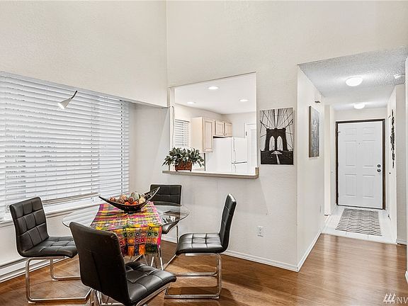 5th image of 14733 NE 31st St APT D2