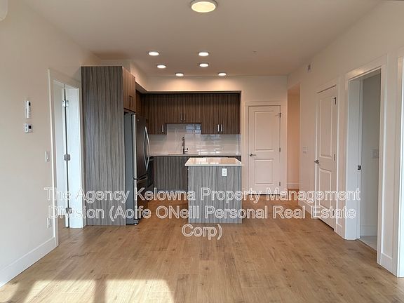 4th image of 1036 Coronation Ave #402
