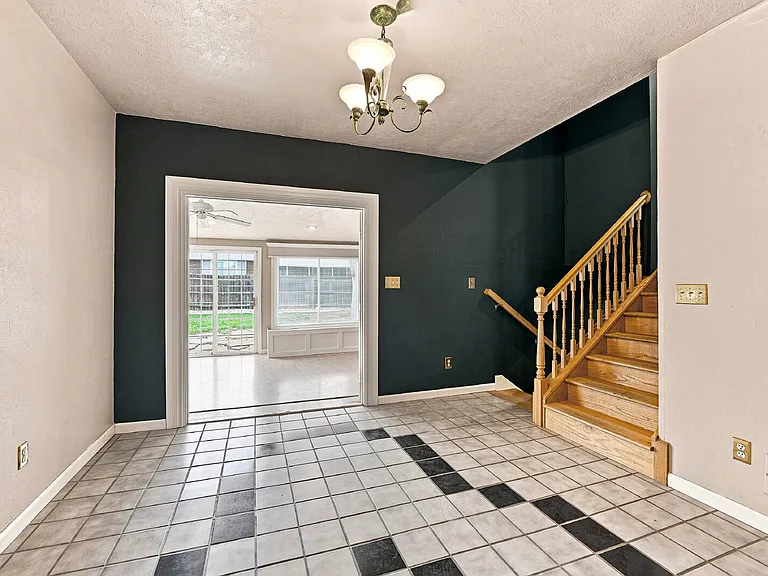 12822 Clermont St — Photo 5