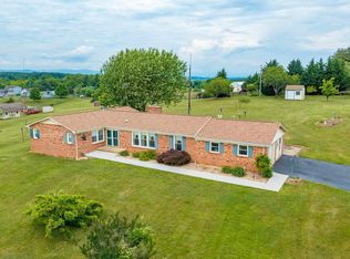 36 Nature Trail Ln, Staunton, VA 24401