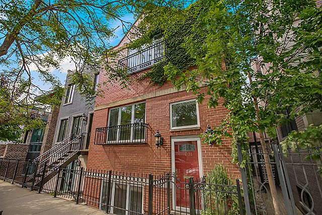 1st image of 1738 W Wabansia Ave