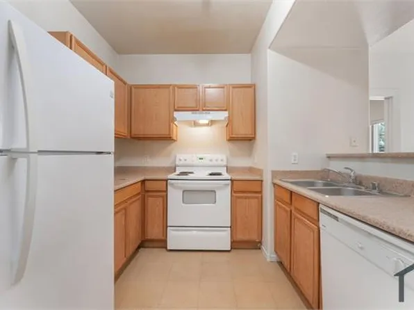 2131 Hussium Hills St Unit 103, Las Vegas, NV 89108