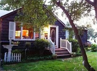 151 Cooper Rd, West Haven, CT 06516