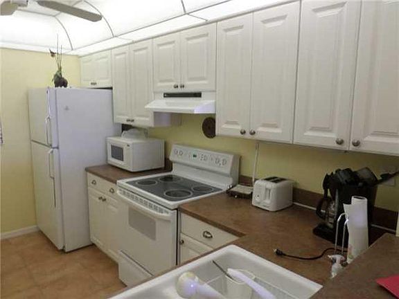 5th image of 9490 S Ocean Dr APT 315A