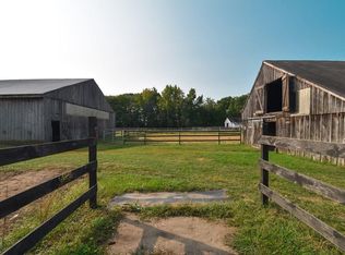 24 Plain Rd, Hatfield, MA 01038