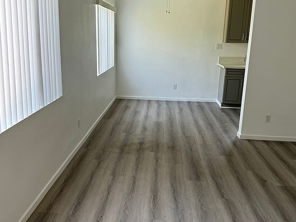 3rd image of 8252 Hazeltine Ave APT 1