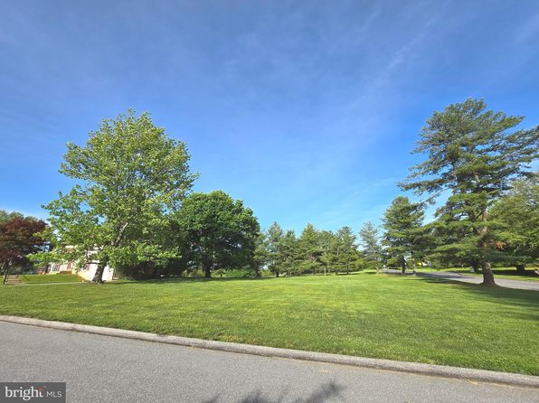2419 Cedarhurst Dr, Reisterstown, MD 21136
