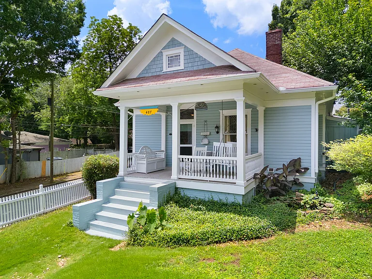 487 Boulevard SE — Photo 1