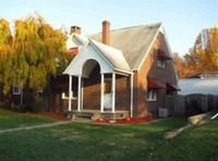 515 Chelsea St, Sistersville, WV 26175