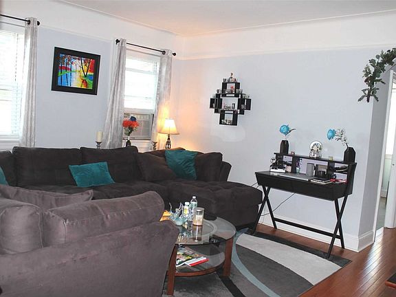 4th image of 30 Shipherd Ave APT 8A
