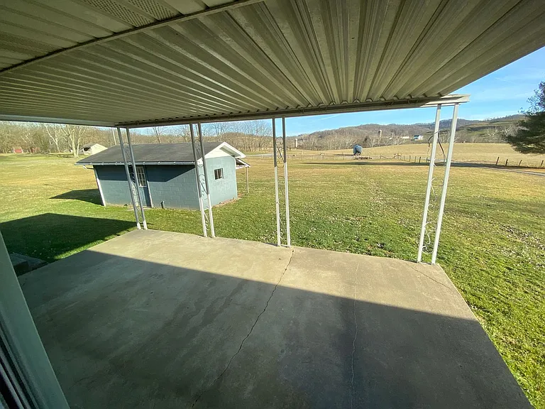 874 Westfield Rd — Photo 10