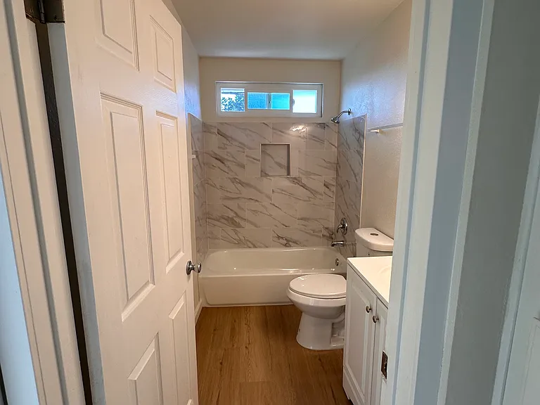 2848 Fairmount Ave — Photo 15