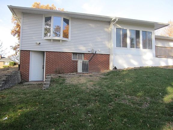 4th image of 3424 Nickell Dr
