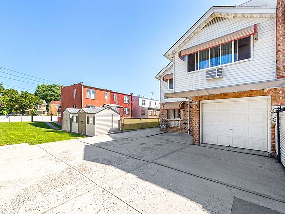 2nd image of 352 Beach Ave