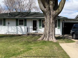 2319 10th St, Peru, IL 61354