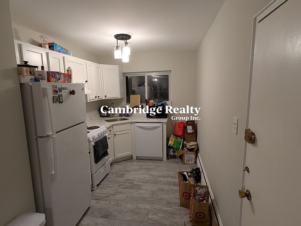 1st image of 61 Selkirk Rd #5T