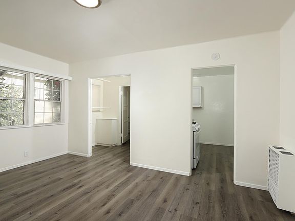 Living/Dining Area