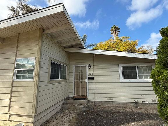 4th image of 209 Civic Center Dr