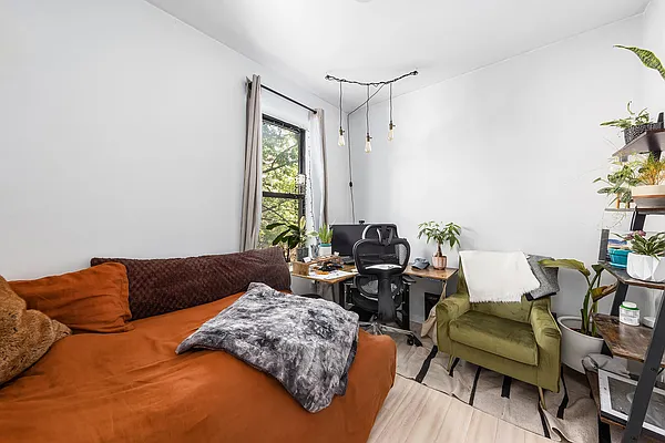 Rented by Douglas Elliman | media 14