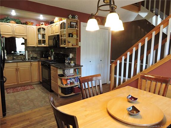 3rd image of 22-06 Hudson St #6