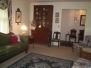 2nd image of 411 E Richardson Cir