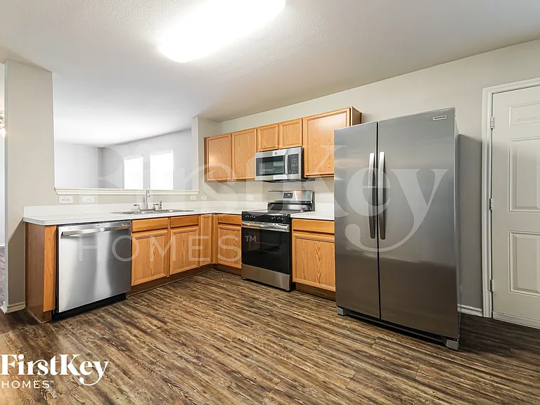 2809 Spencer Cir — Photo 10